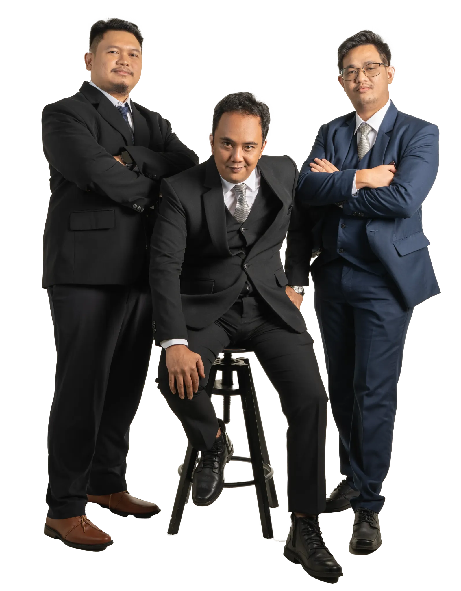 Tiga pengurus Sandya Networks berpose bersama