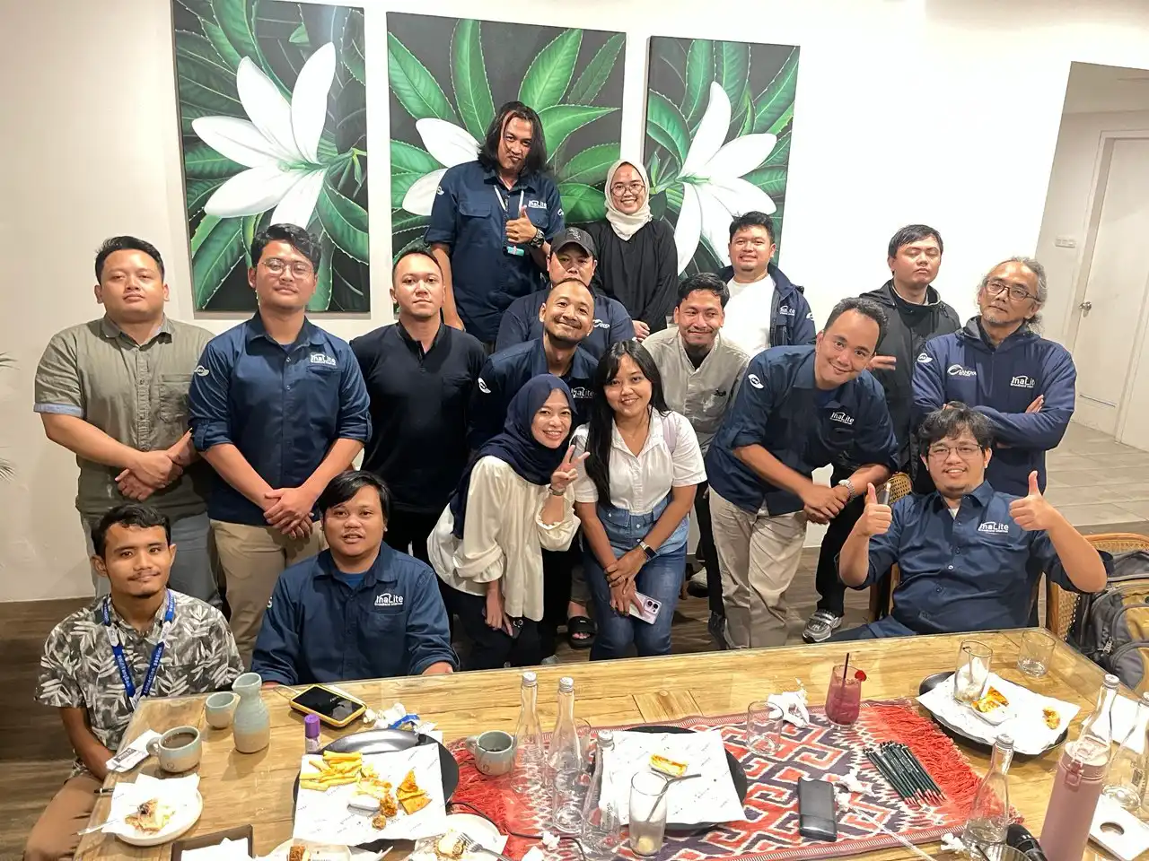 Tim Sandya berkumpul dalam kegiatan bersama